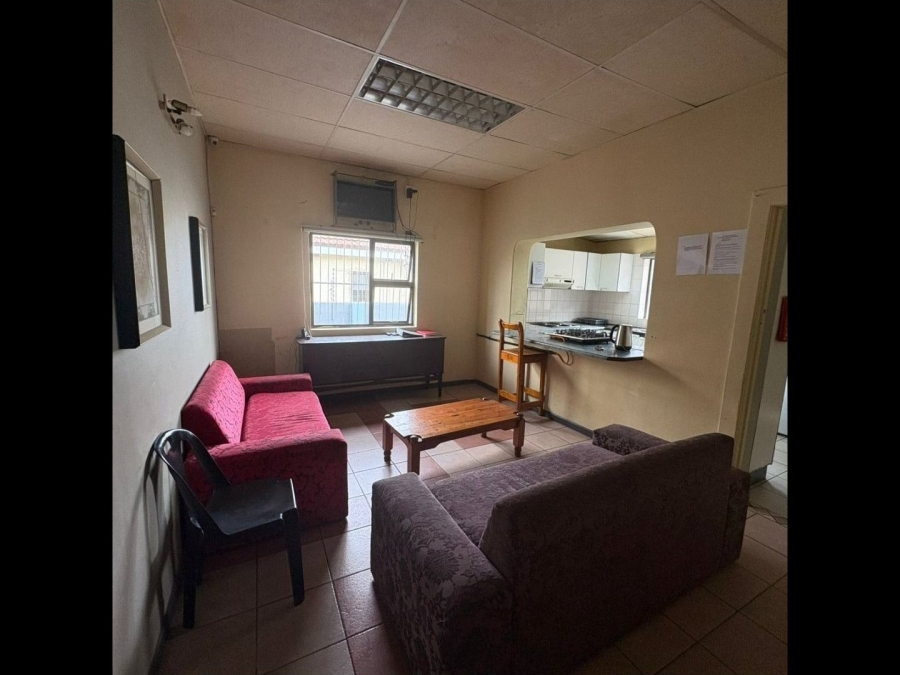 10 Bedroom Property for Sale in Southernwood Eastern Cape